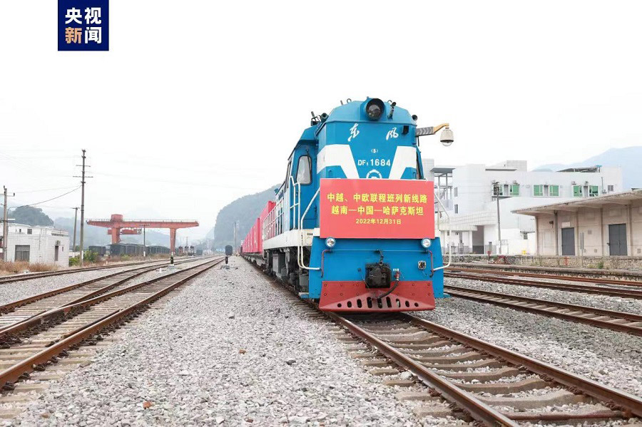 Kereta Api Vietnam-China-Kazakhstan Beroperasi