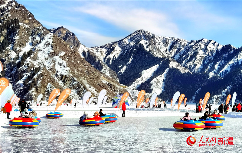 Aktiviti menarik di kawasan peranginan Gunung Tianshan dan Tasik Tianchi. (Gambar oleh Han Ting)