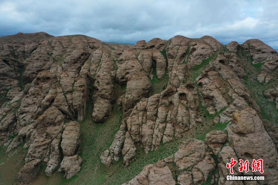 Foto Dron Lembah Batu Aneh di Qinghai