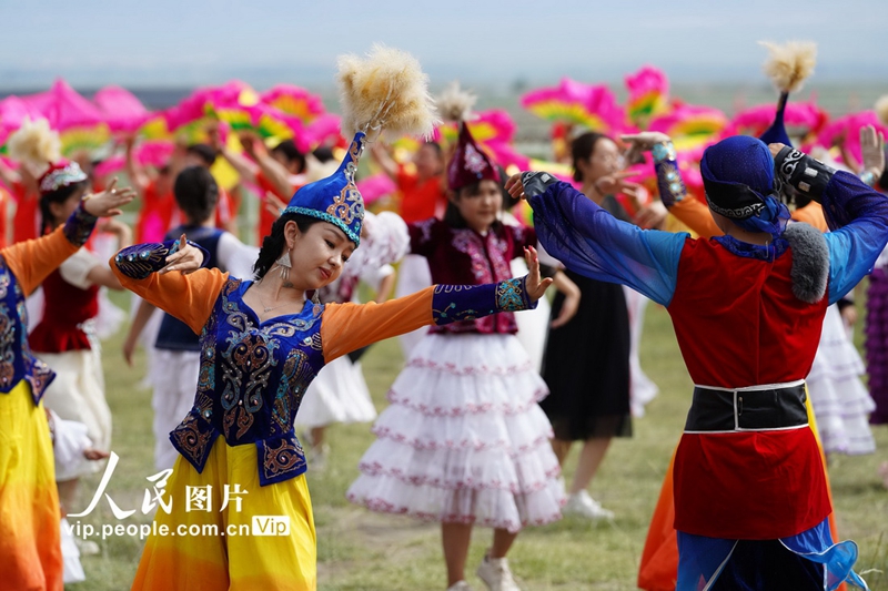 Festival Sukan Rakyat Hangatkan Suasana Padang Rumput Barkol