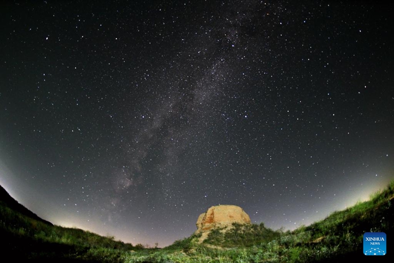 Hujan Meteor Perseid di Tasik Haba China