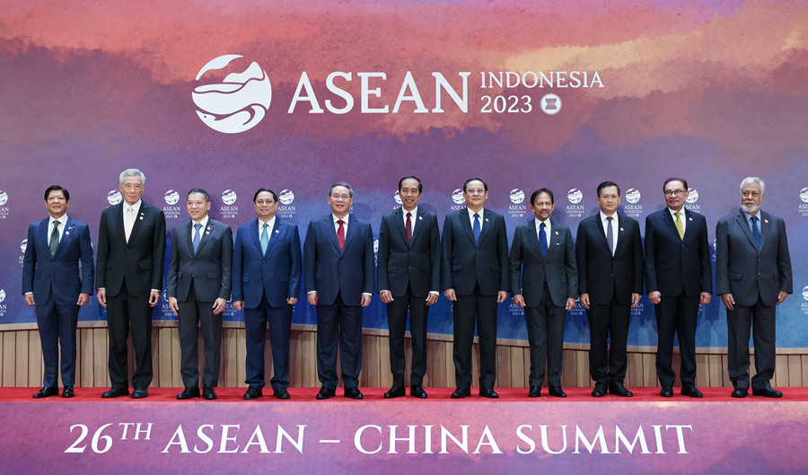 PM China Hadiri Sidang Kemuncak ASEAN Campur Tiga (APT) ke-26