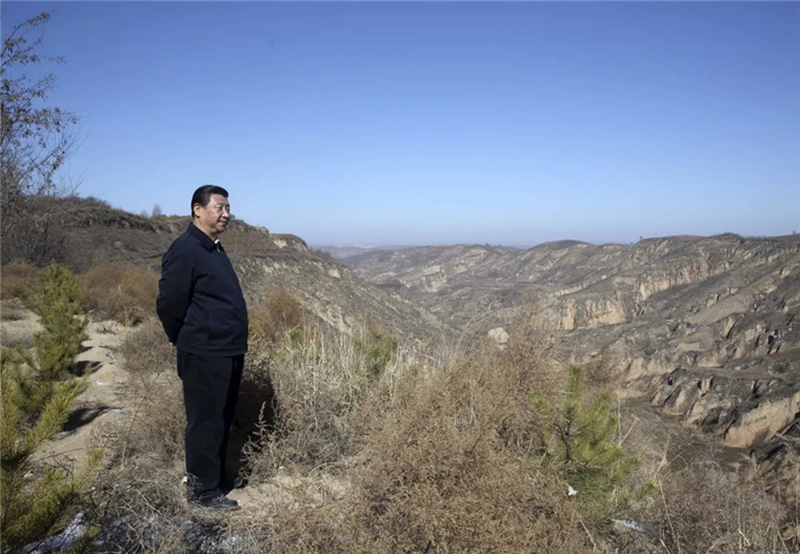 Pada 13 Februari 2015, Xi Jinping kembali ke Kampung Liangjiahe, provinsi Shaanxi untuk mengunjungi penduduk di sana.