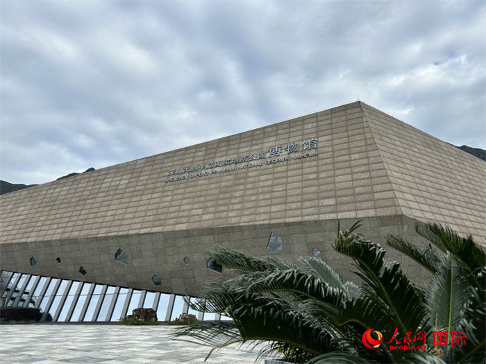 Terokai Geopark Negara Semenanjung Dapeng di Shenzhen