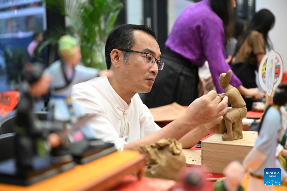 Konsert Tradisional Kanton, Tawan Hati Rakyat Malaysia