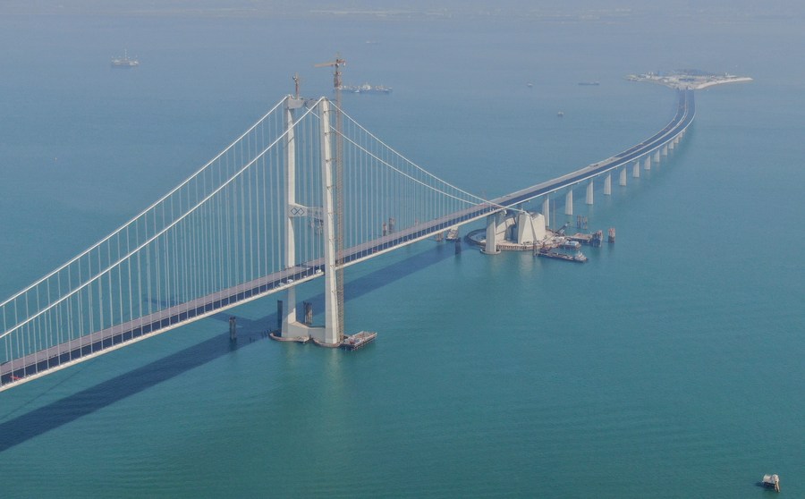 Lebuh Raya Rentas Laut Baharu China Hampir Siap