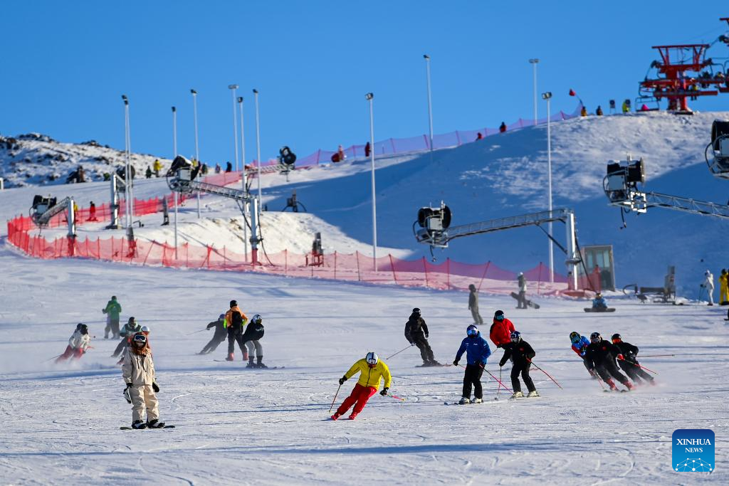 Altay Jadi Destinasi Ski Popular di Xinjiang