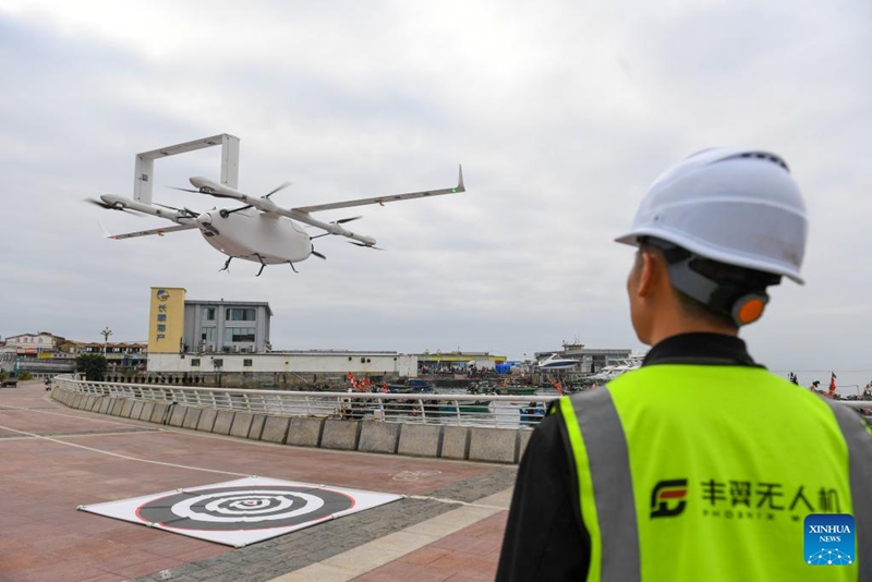 Dron Hantar Makanan Laut Mula Khidmat di Shenzhen