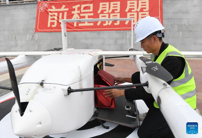 Dron Hantar Makanan Laut Mula Khidmat di Shenzhen