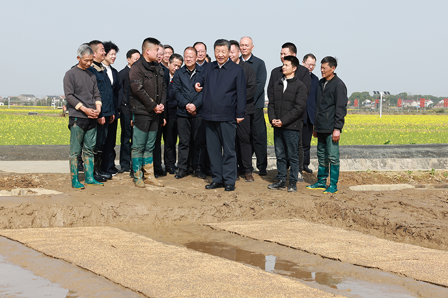 Xi Buat Tinjauan di Bandar Changde