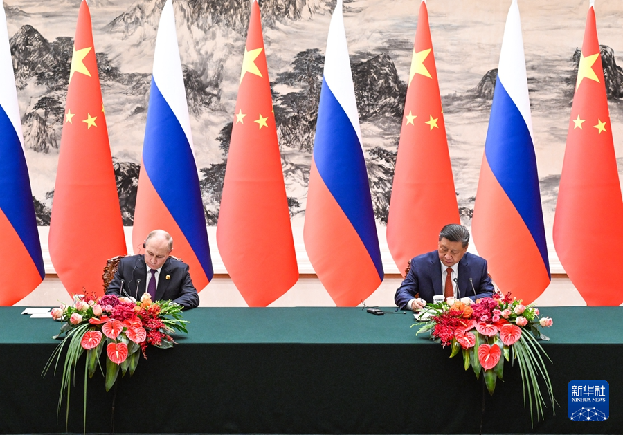 Xi, Putin Bertemu Wartawan