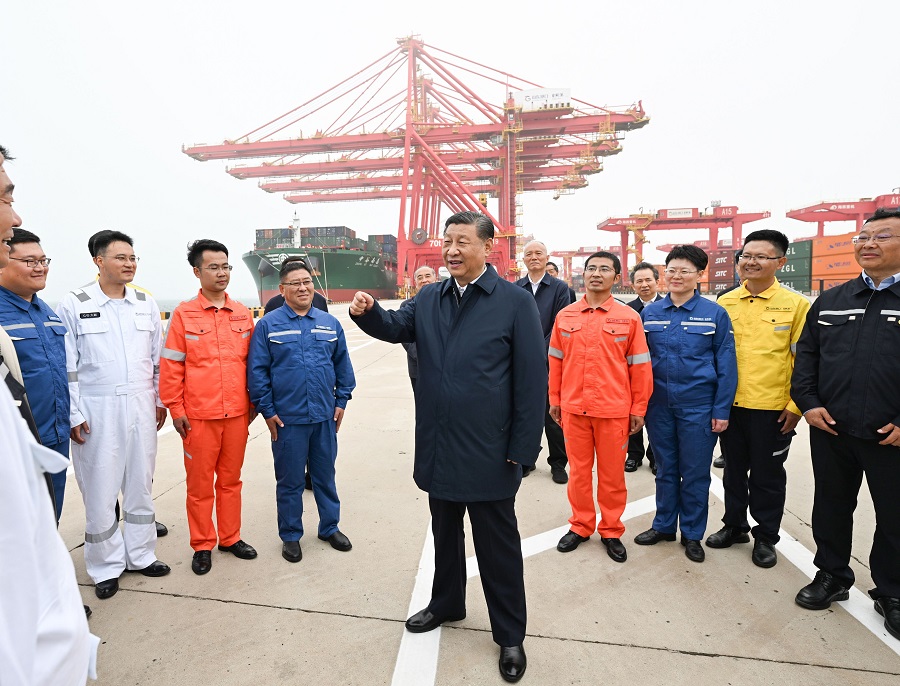 Xi Buat Tinjauan di Bandar Rizhao